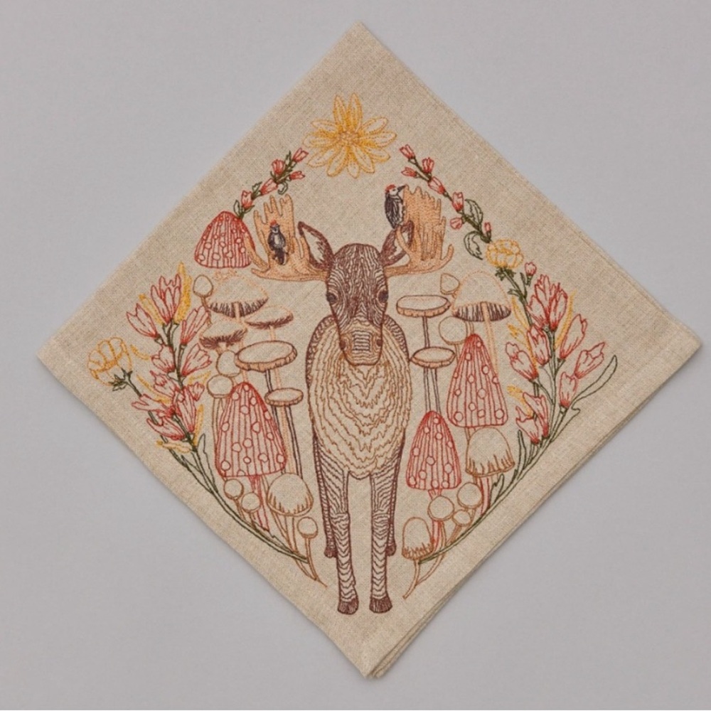✨ NWT✨ CORAL & TUSK MOOSE NAPKIN
